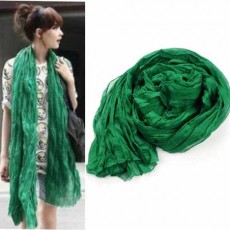 ผ้าพันคอชีฟอง แฟชั่นเกาหลีผ้าแบบรอยย่นผืนใหญ่สวยหรูใช้พันคอและผูกกระเป๋า สีเขียว - พร้อมส่งSC018 ราคา199บาท